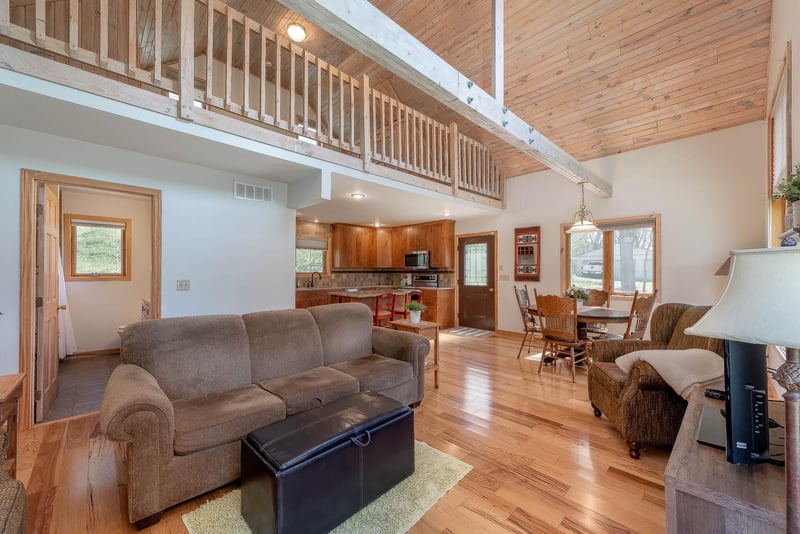 42635 Judson Bottom Rd, North Mankato, MN 56003