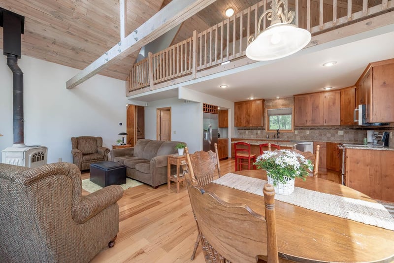 42635 Judson Bottom Rd, North Mankato, MN 56003
