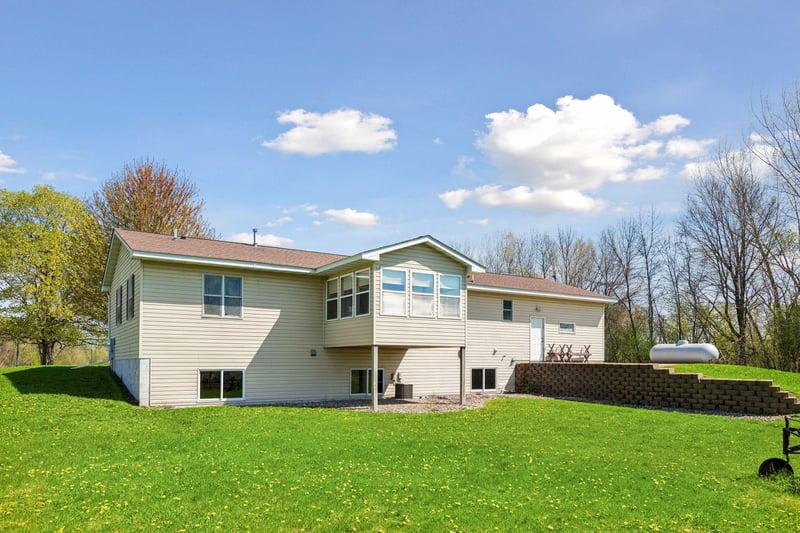 505 3rd Ave SE, Norwood Young America, MN 55397