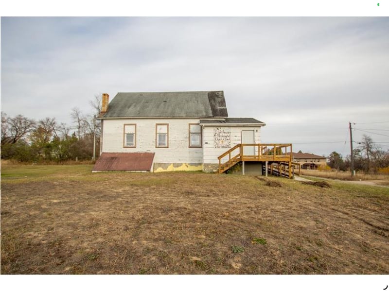 335 2nd St NE, Cass Lake, MN 56633