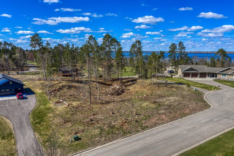 2910 Whispering Ridge Dr NE, Bemidji, MN 56601