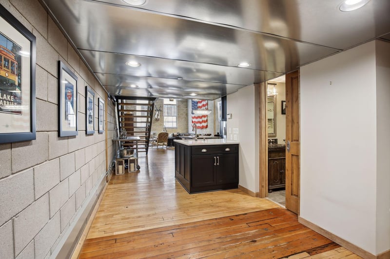 801 Washington Ave N #212, Minneapolis, MN 55401