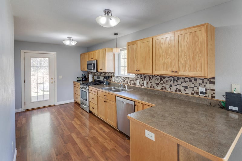 31435 Isabelle Dr, Pequot Lakes, MN 56472
