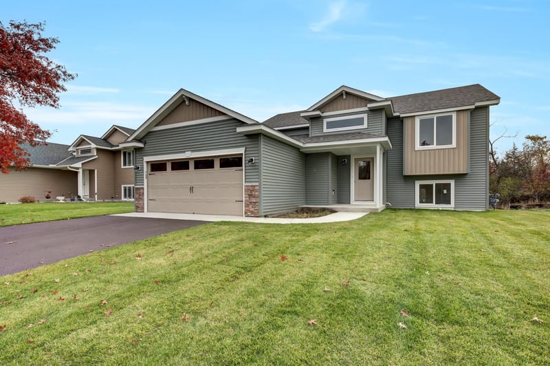 275 Kira Ct, Paynesville, MN 56362