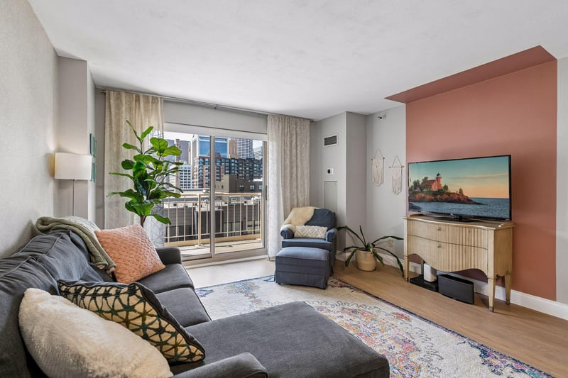 401 S 1st St #616, Minneapolis, MN 55401
