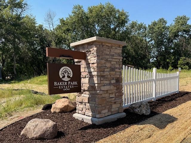4801 Baker Reserve Ln, Maple Plain, MN 55359