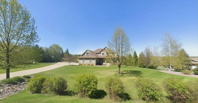 9853 Fenning Ave SE, Delano, MN 55328