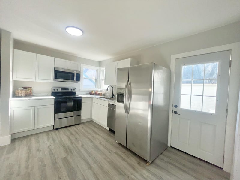 313 S Lake St, North Mankato, MN 56003