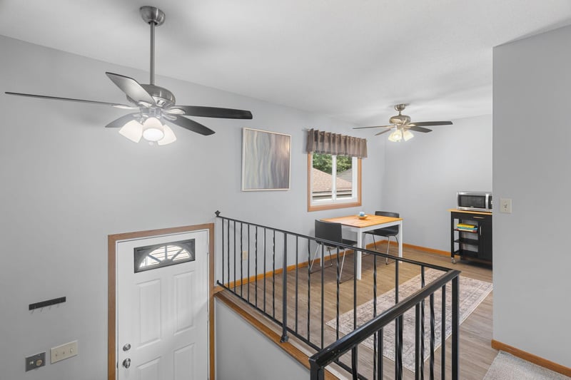 12142 Drake St NW, Coon Rapids, MN 55448