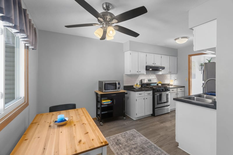 12142 Drake St NW, Coon Rapids, MN 55448