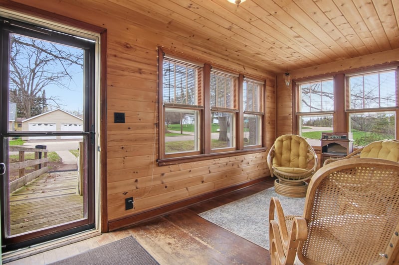 908 Franklin St, Spooner, WI 54801