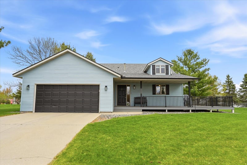 14435 Pineview Dr, Becker, MN 55308