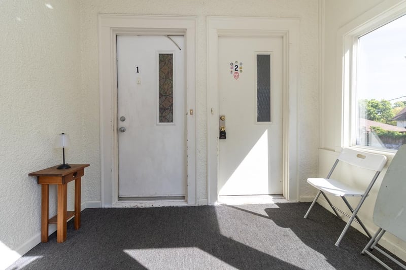 1119 Charles Ave, Saint Paul, MN 55104