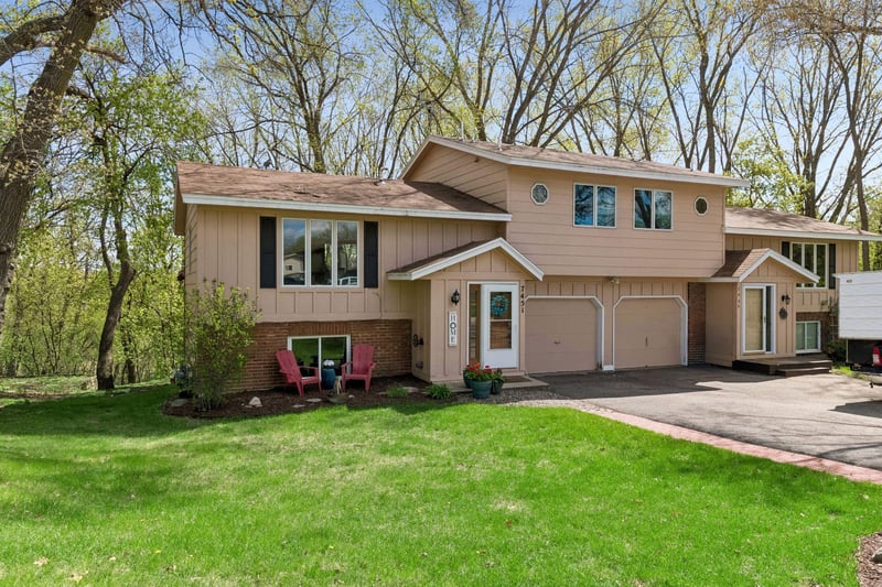 7451 Bittersweet Dr, Eden Prairie, MN 55344