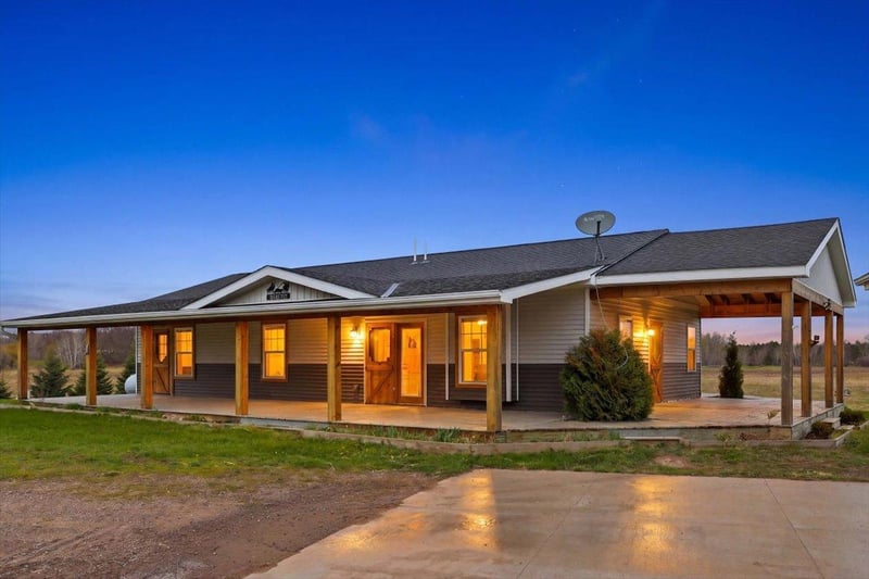 7344 Bluebell Rd, Braham, MN 55006