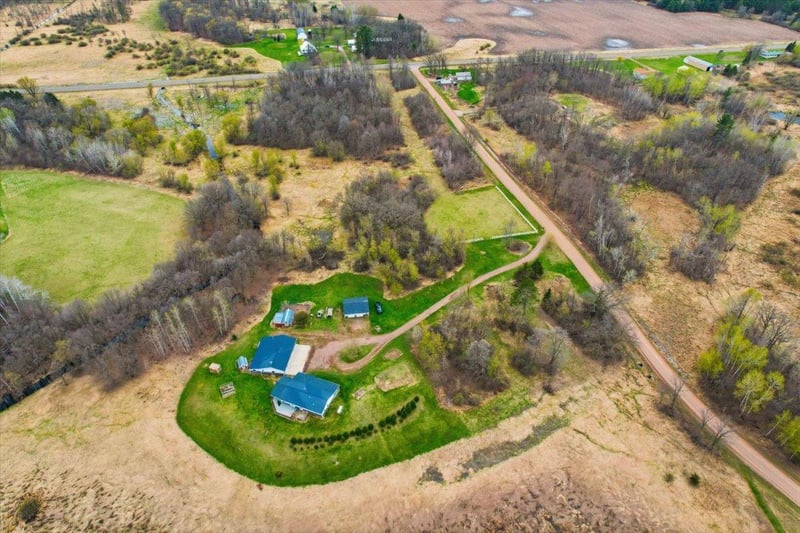 7344 Bluebell Rd, Braham, MN 55006