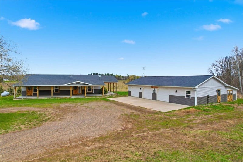 7344 Bluebell Rd, Braham, MN 55006