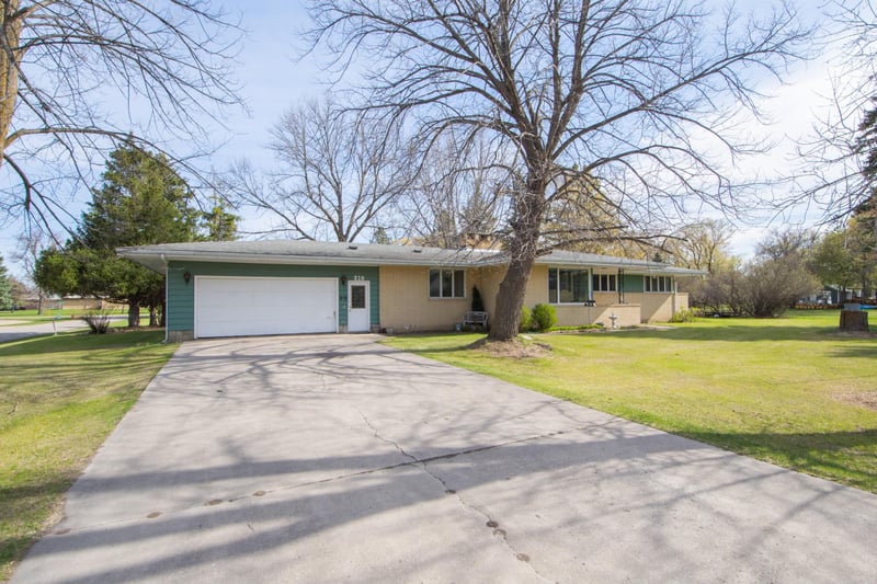 210 Garfield Ave NW, Twin Valley, MN 56584