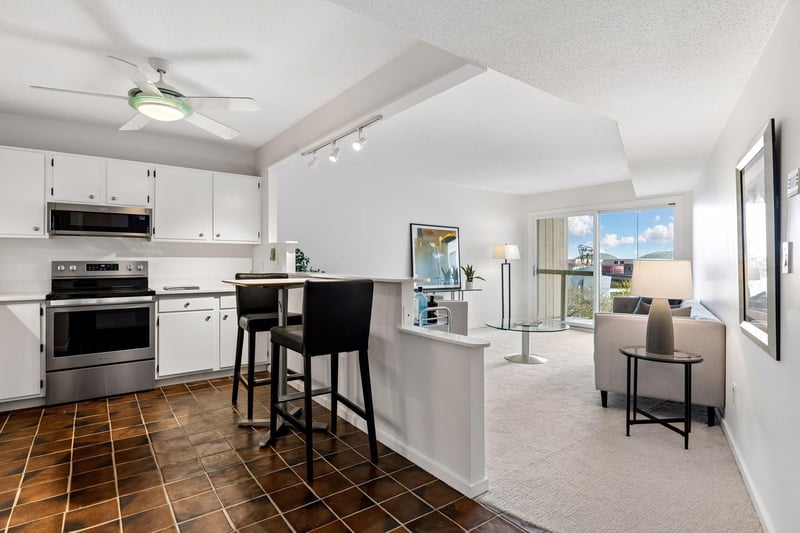 1200 Nicollet Ave #723, Minneapolis, MN 55403