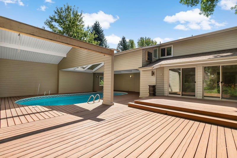 10300 27th Avenue N, Plymouth, MN 55441