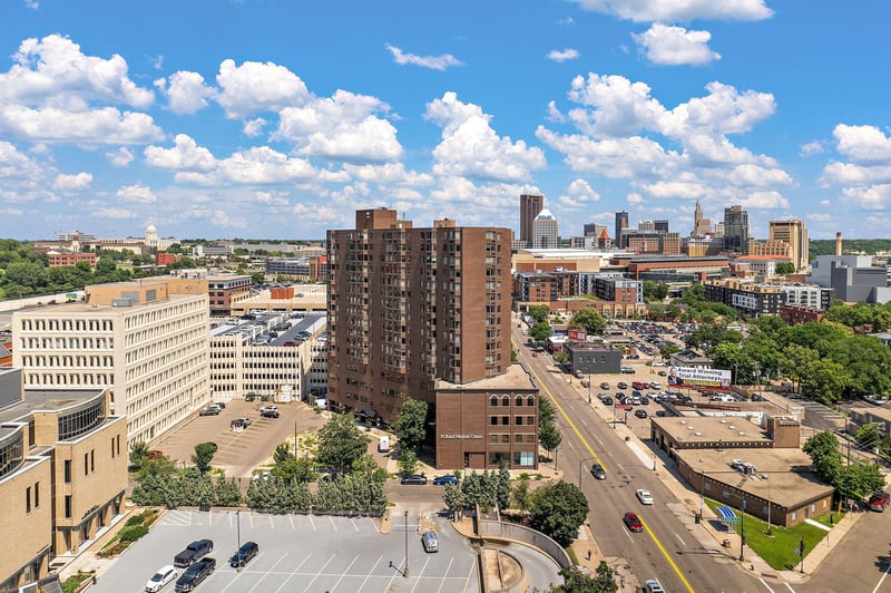 360 Sherman St #1607, Saint Paul, MN 55102