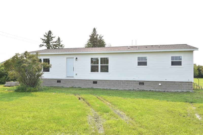 319 3rd Ave SW, Baudette, MN 56623