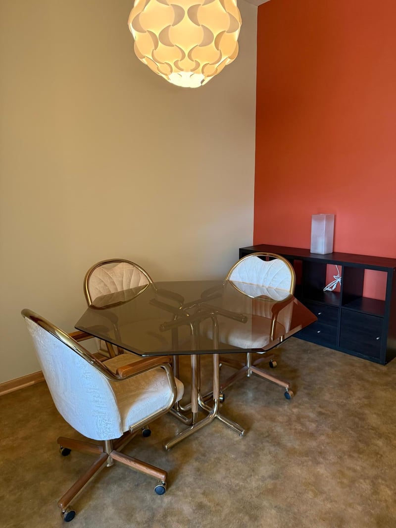 2650 University Ave W #101, Saint Paul, MN 55114