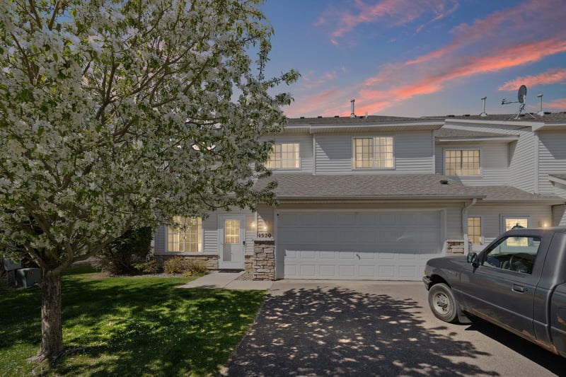 1520 Serenity Ln, Waconia, MN 55387