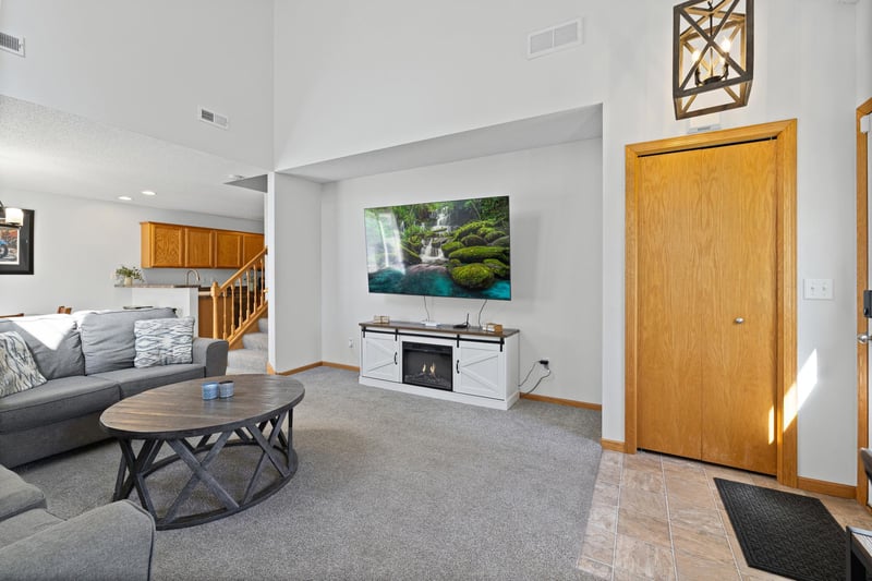 1520 Serenity Ln, Waconia, MN 55387