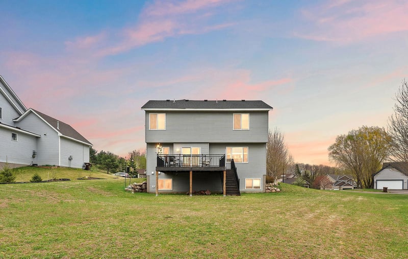 713 Overlook Dr, Buffalo, MN 55313