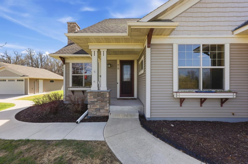 815 E Scharf Ave, Vergas, MN 56587