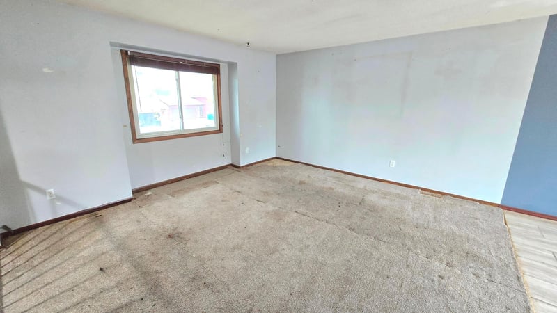 1012 104th Ave NW, Coon Rapids, MN 55433