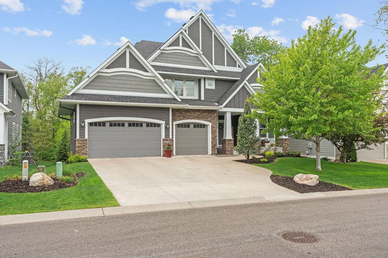 5275 Ranchview Ln N, Plymouth, MN 55446