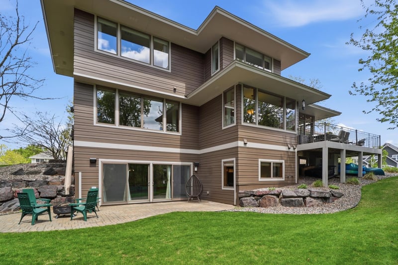 11641 Aileron Cir, Inver Grove Heights, MN 55077