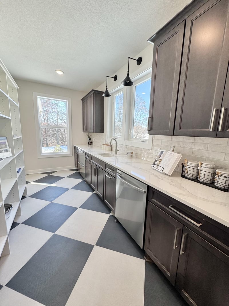 3644 Knightsbridge Ln, Lake Elmo, MN 55042
