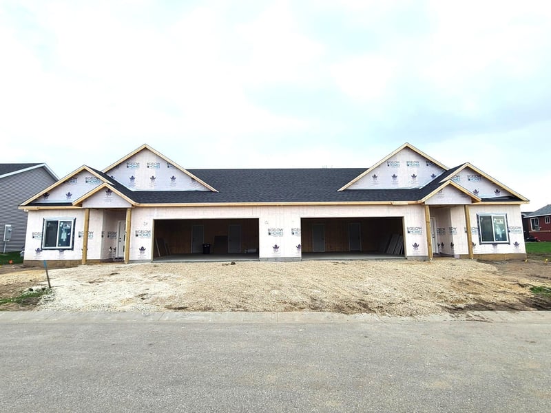 1000 11th Pl NW, Kasson, MN 55944