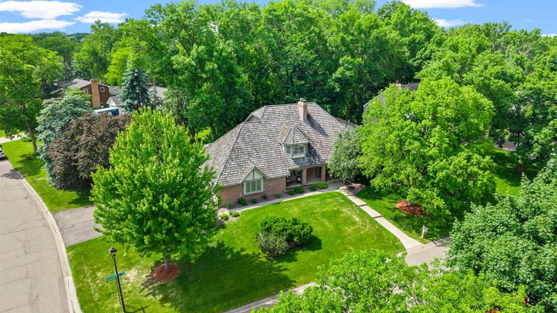 3405 Sycamore Ln N, Plymouth, MN 55441