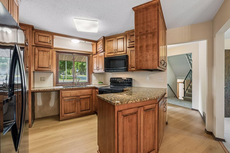 1641 61st Ave NE, Fridley, MN 55432