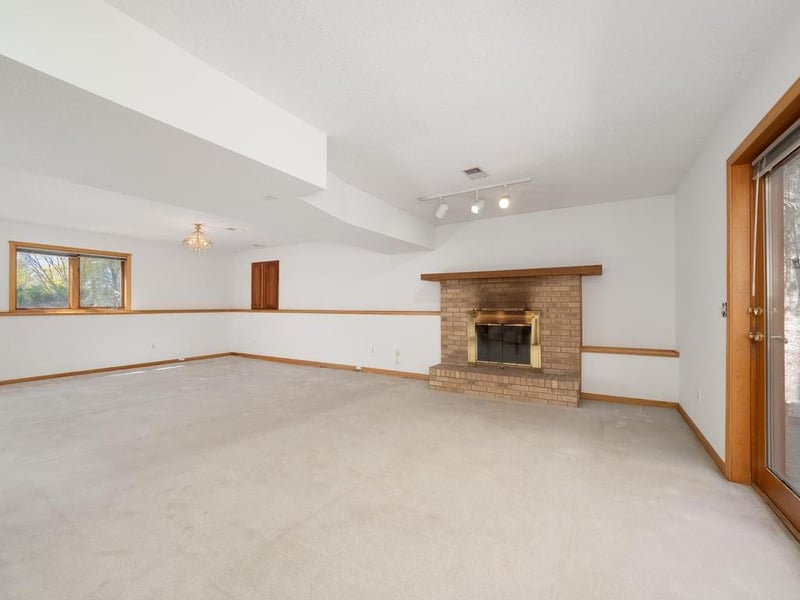 1523 Wellington Way, Eagan, MN 55122