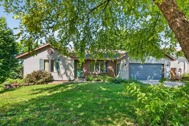 929 Byron Ave N, Byron, MN 55920