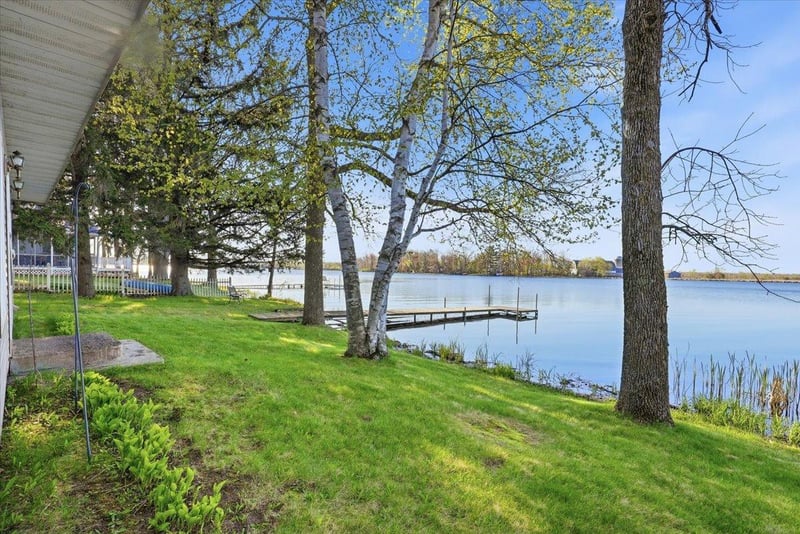 250 Magnor Lake Ct, Clayton, WI 54004