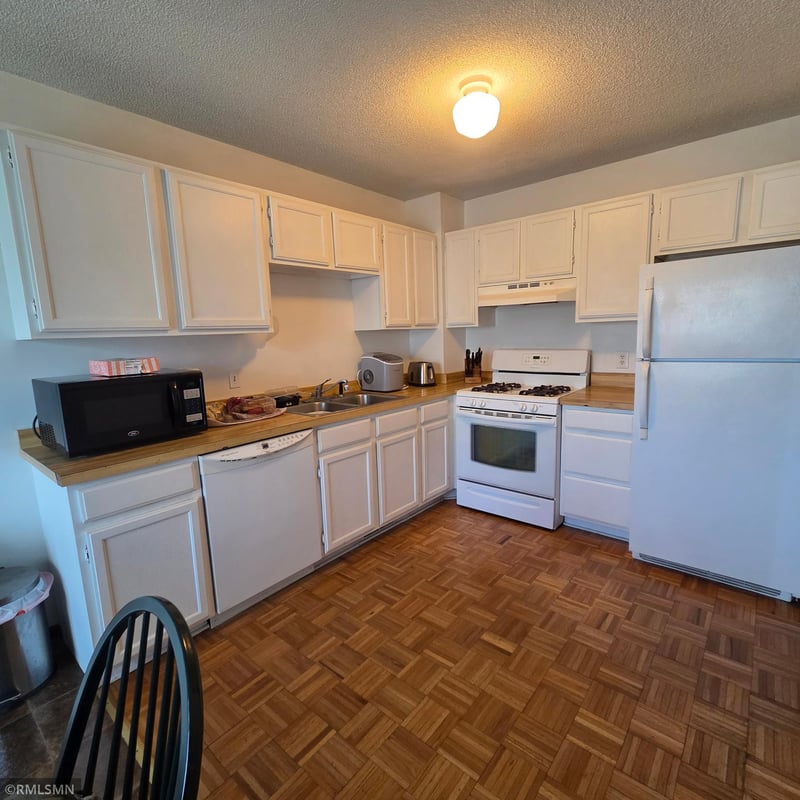 8704 Bass Creek Ave N, Brooklyn Park, MN 55428