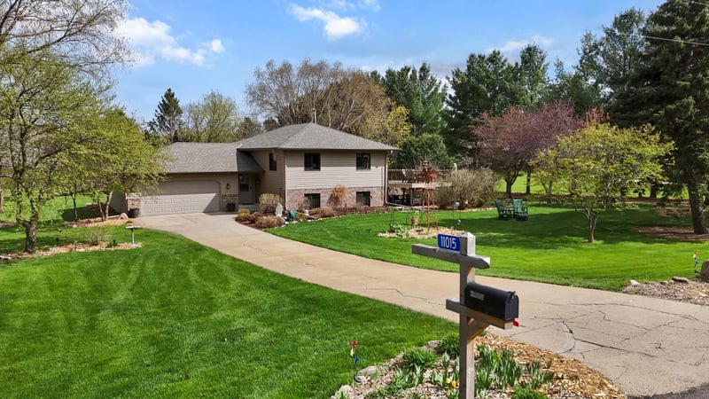 11015 Terry Rd, Avon, MN 56310