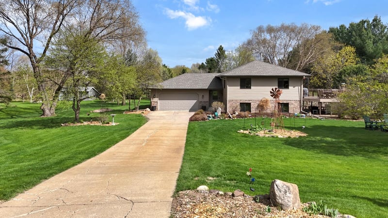11015 Terry Rd, Avon, MN 56310
