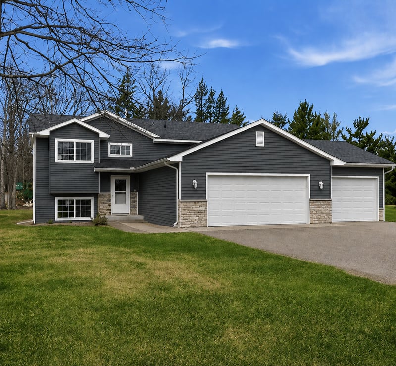 11825 Joneswood Dr, Baxter, MN 56425