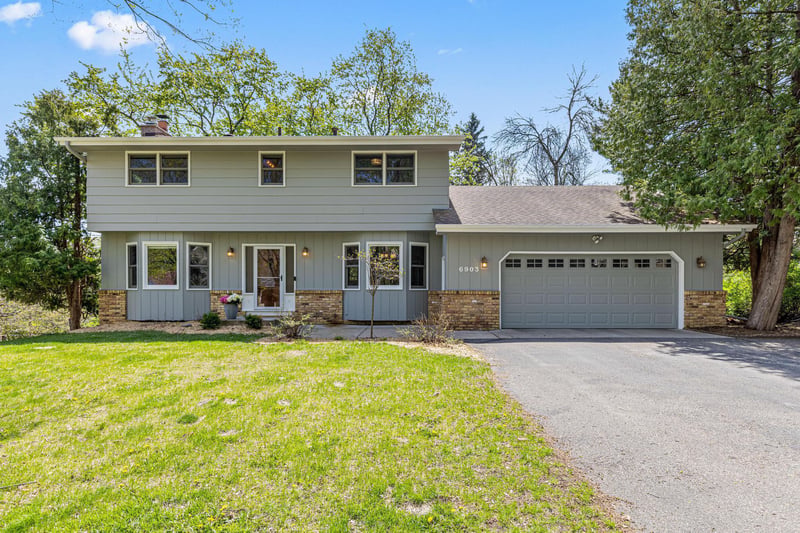 6903 Rosemary Rd, Eden Prairie, MN 55346