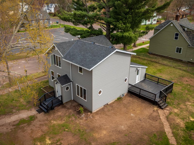 105 Commercial Ave N, Sandstone, MN 55072