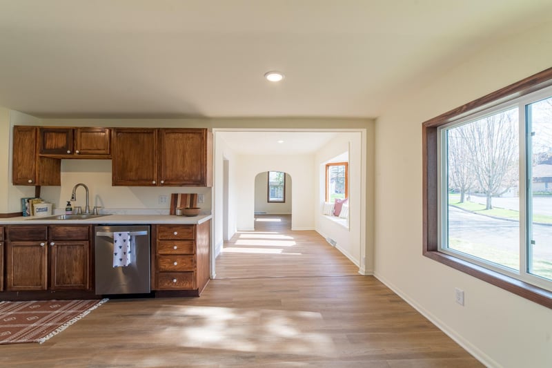 105 Commercial Ave N, Sandstone, MN 55072