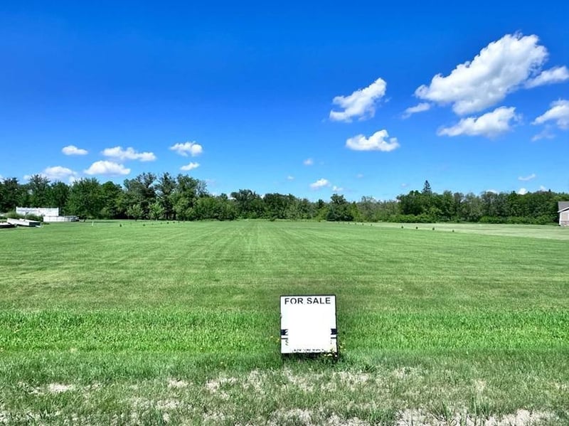 12140 NE 126th Ave NE, Thief River Falls, MN 56701