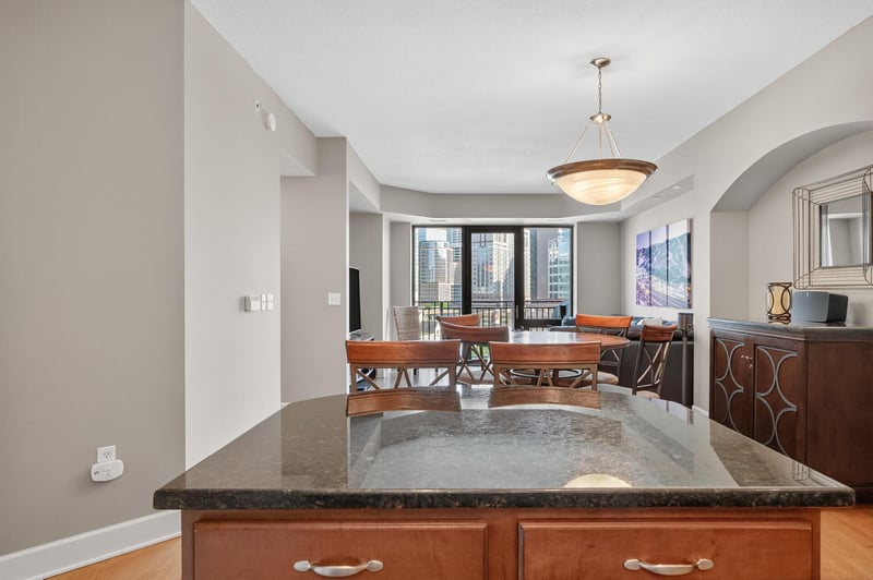 500 E Grant St #709, Minneapolis, MN 55404